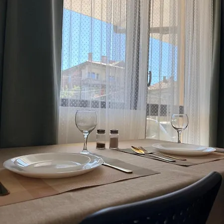 Lazur Sarafovo Апартаменты *