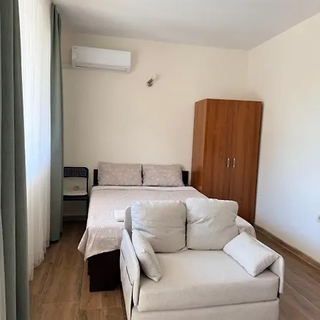 Lazur Sarafovo Апартаменты Бургас